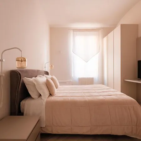 Molinari House Perla - Moderna In Centro - Free Ztl 公寓 摩德纳